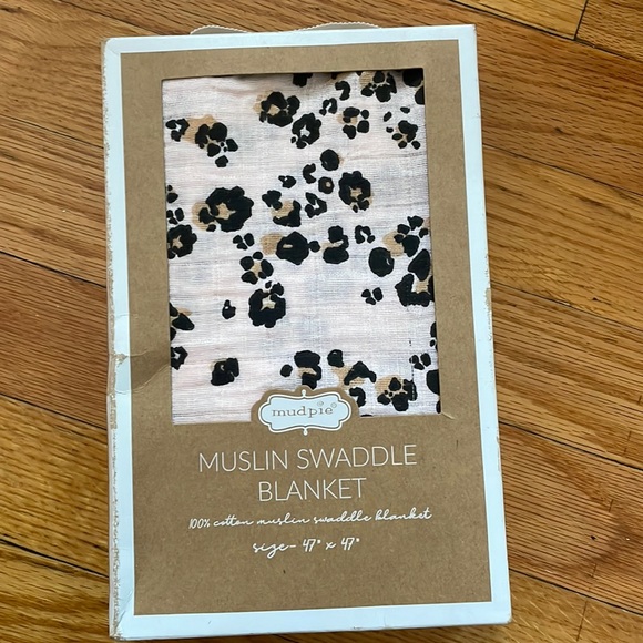 Coach diaper bag filled with goodies - Picture 3 of 16